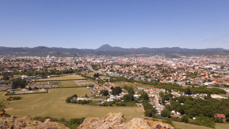 Vue de la métropole clermontoise depuis le Puy de Crouel