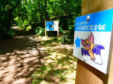 Panneaux de signalisation Sentier du Rhinolophe RNR Volvic