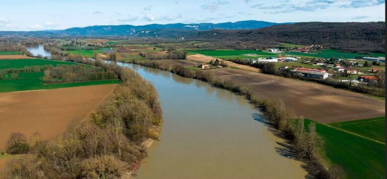 contre le projet de barrage hydroélectrique « Rhônergia » Stand LPO Mobilisation Biodiversité